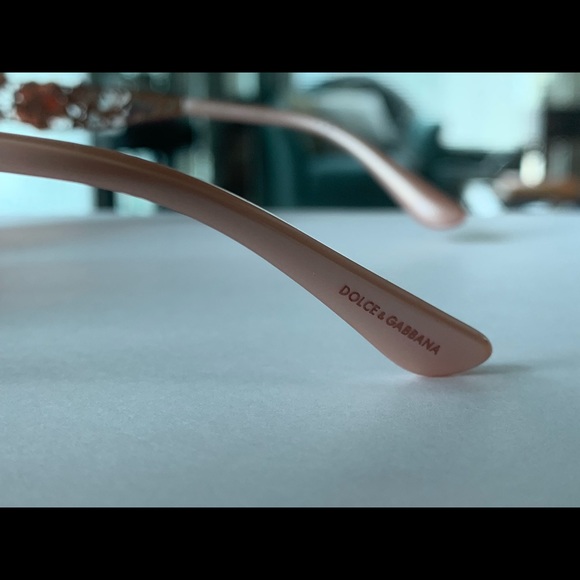 Dolce & Gabbana 4302B sunglasses - Picture 8 of 8